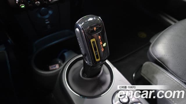 Mini Cooper Electric 2022 — ფოტო 7/30