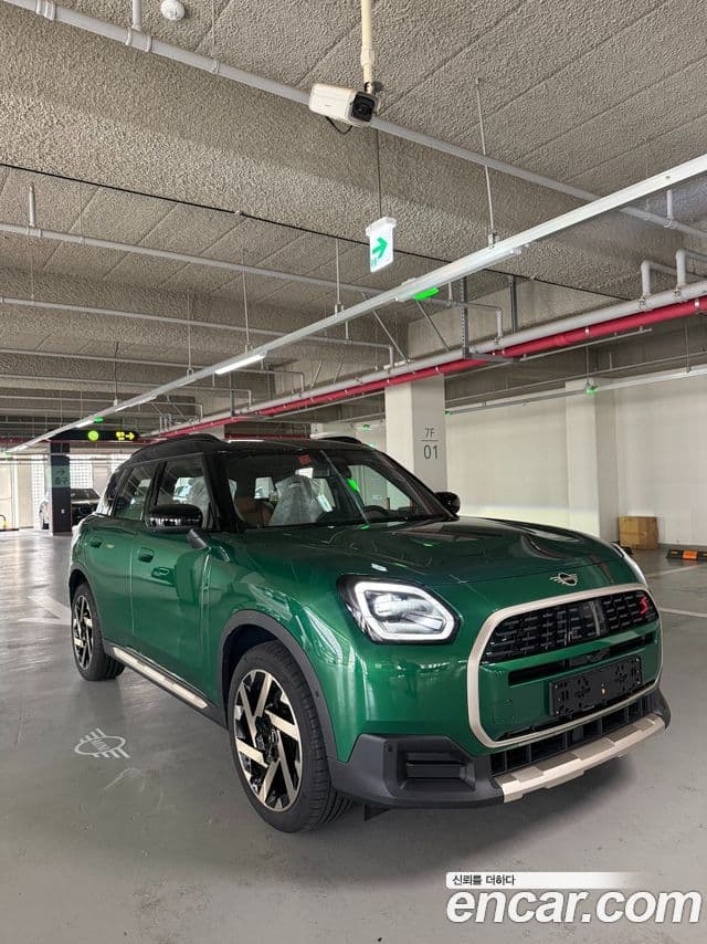 Mini Cooper S Countryman 2026 — Фото 2/20