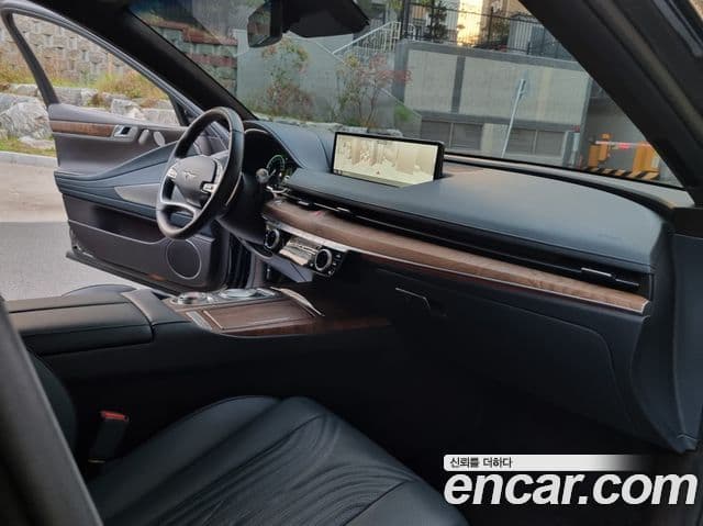 Genesis G80 2022 — ფოტო 18/20