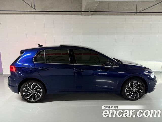 Volkswagen Golf 2022 — ფოტო 2/19