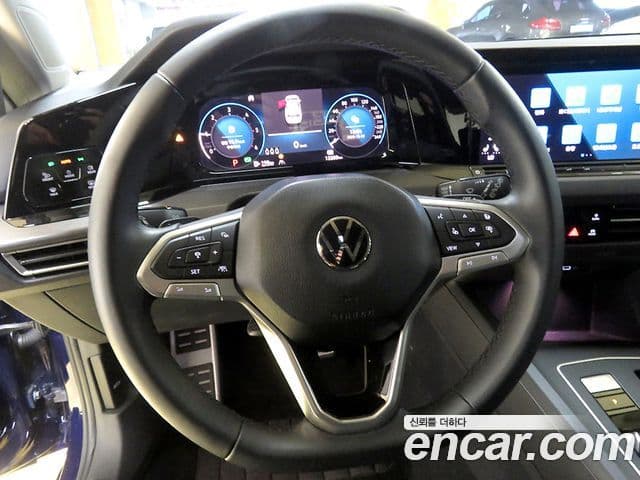 Volkswagen Golf 2022 — ფოტო 6/19