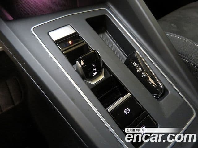 Volkswagen Golf 2022 — ფოტო 11/19