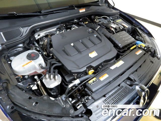 Volkswagen Golf 2022 — ფოტო 16/19