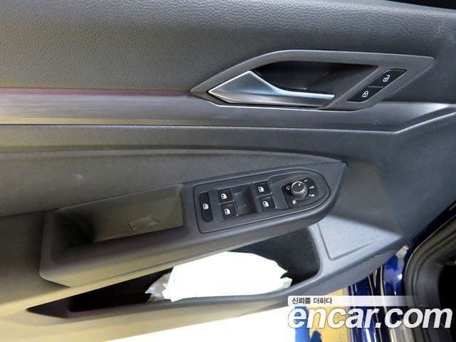 Volkswagen Golf 2022 — Photo 13/19