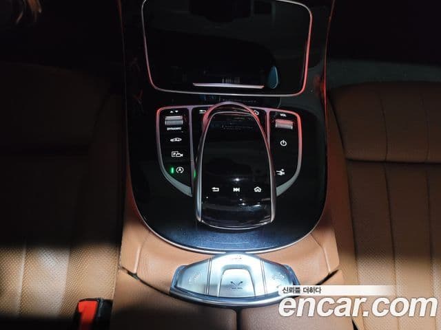 Mercedes-Benz E-Class 2019 — Şəkil 14/20
