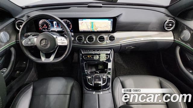 Mercedes-Benz E-Class 2019 — Şəkil 17/20