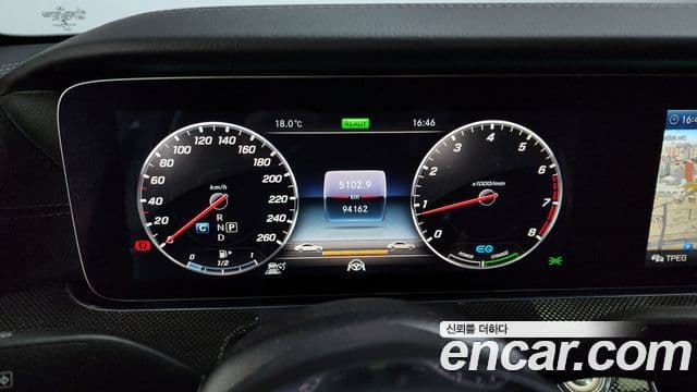 Mercedes-Benz E-Class 2019 — Şəkil 19/20