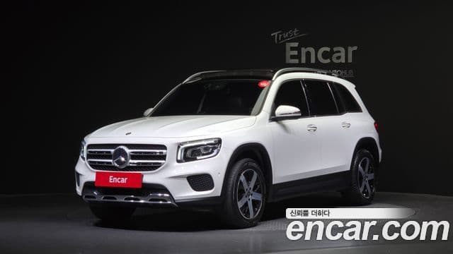 Mercedes-Benz GLB-Class 2020 — Photo 6/20