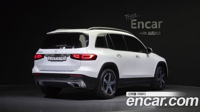Mercedes-Benz GLB-Class 2020 — Photo 11/20