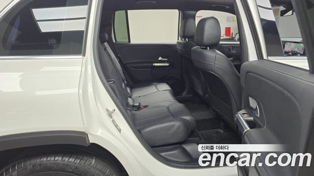 Mercedes-Benz GLB-Class 2020 — Photo 1/20