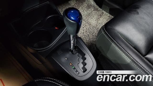 Toyota Prius C 2018 — Şəkil 8/20