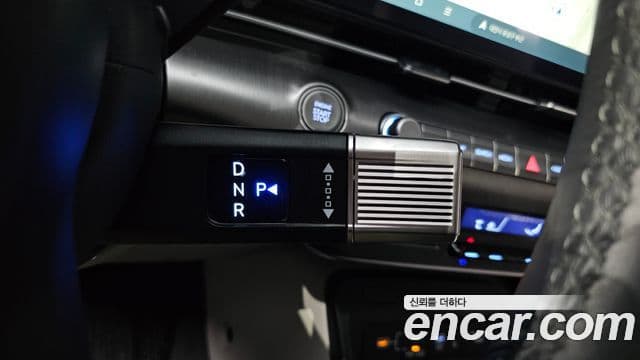 Hyundai Kona 2023 — Şəkil 9/20