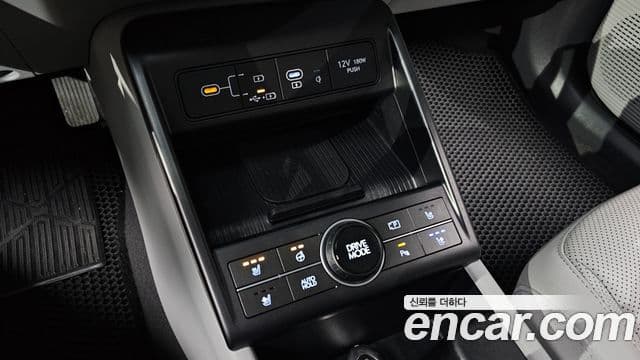 Hyundai Kona 2023 — Şəkil 17/20