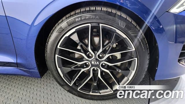 Kia K5 2020 — ფოტო 5/20