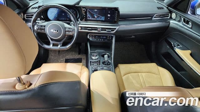 Kia K5 2020 — ფოტო 7/20