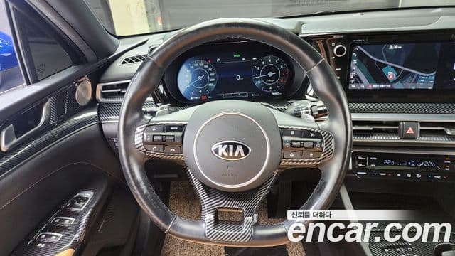 Kia K5 2020 — ფოტო 13/20