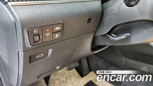 Kia K5 2020 — ფოტო 15/20