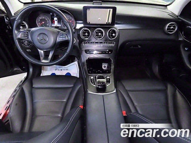 Mercedes-Benz GLC-Class 2019 — Şəkil 7/20