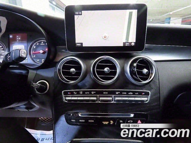 Mercedes-Benz GLC-Class 2019 — Şəkil 12/20