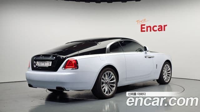 Rolls-Royce Wraith 2019 — ფოტო 2/20