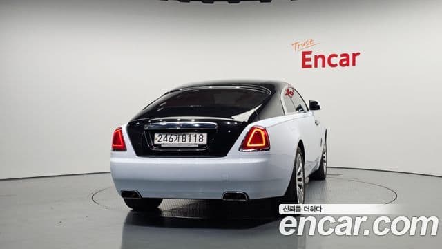 Rolls-Royce Wraith 2019 — ფოტო 4/20