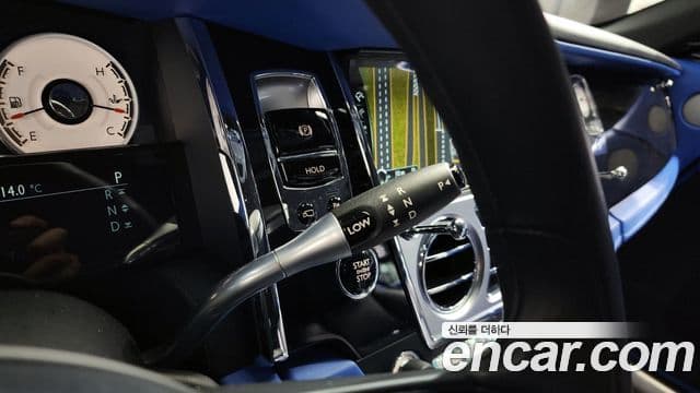 Rolls-Royce Wraith 2019 — ფოტო 9/20