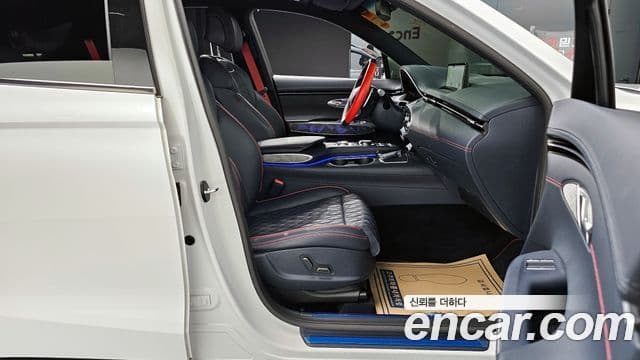 Genesis GV70 2023 — ფოტო 10/20