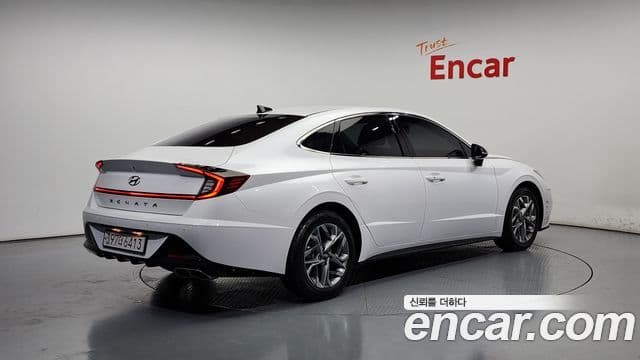 Hyundai Sonata 2020 — ფოტო 2/20