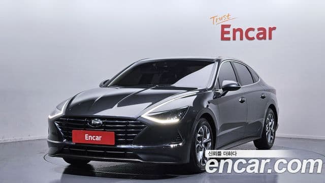 Hyundai Sonata Hybrid 2021 — ფოტო 8/20