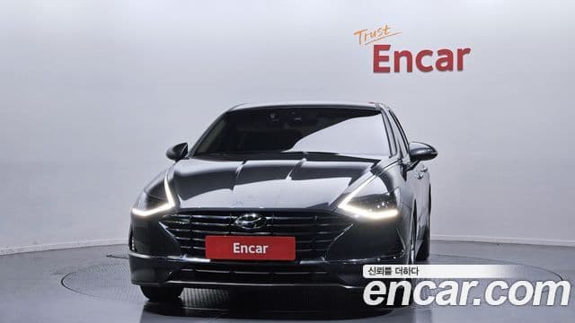Hyundai Sonata Hybrid 2021 — ფოტო 15/20