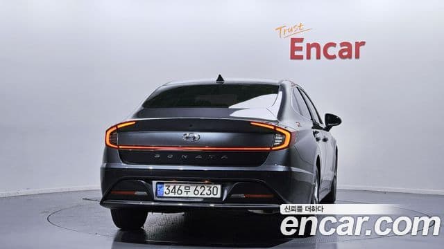 Hyundai Sonata Hybrid 2021 — ფოტო 2/20