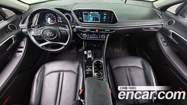 Hyundai Sonata Hybrid 2021 — ფოტო 18/20