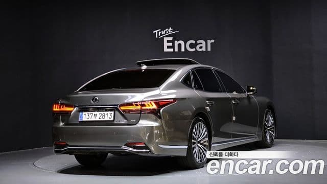 Lexus LS500h 2024 — Şəkil 2/20