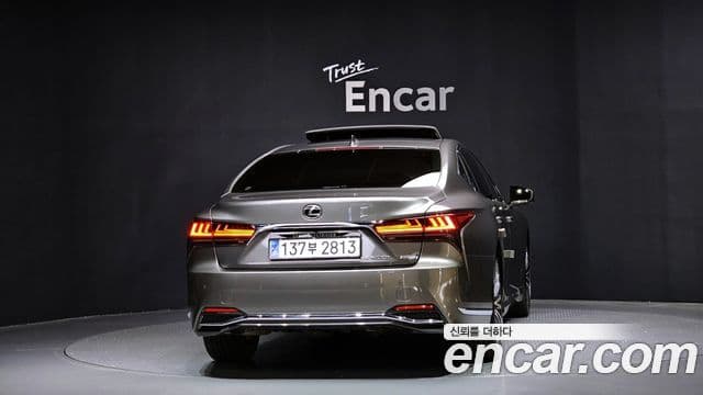 Lexus LS500h 2024 — Şəkil 4/20