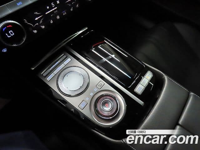 Genesis Electrified G80 2020 — ფოტო 12/20