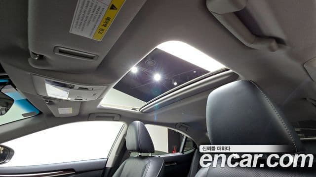 Lexus ES300h 2018 — ფოტო 6/20