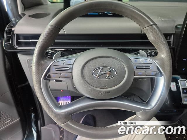 Hyundai Staria 2023 — Photo 12/19