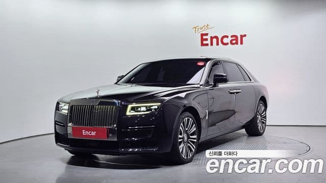 Rolls-Royce Ghost 2021 — Фото 1/20
