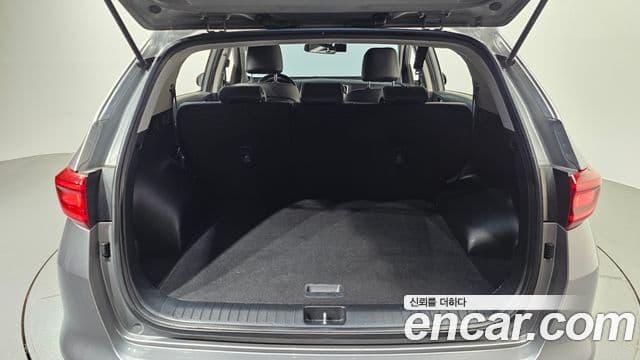 Kia Sportage The Bold 2020 — Photo 19/20