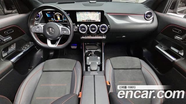 Mercedes-Benz GLA-Class 2021 — Şəkil 9/20