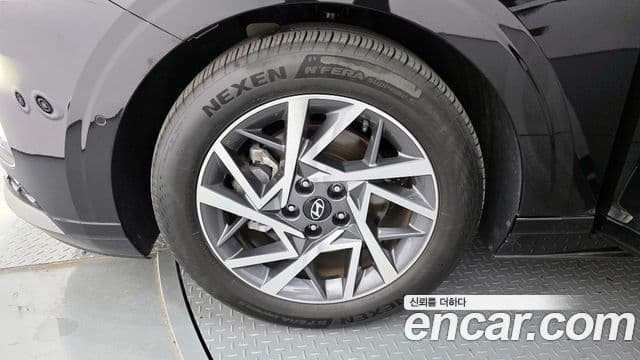 Hyundai Grandeur Hybrid 2023 — Photo 15/20