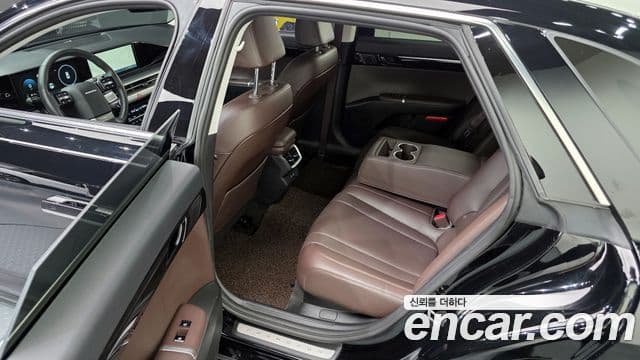 Hyundai Grandeur Hybrid 2023 — Photo 19/20