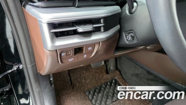 Hyundai Grandeur Hybrid 2023 — Photo 11/20