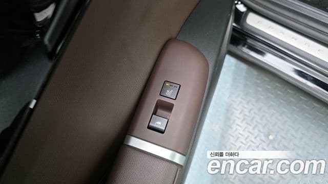 Hyundai Grandeur Hybrid 2023 — Photo 5/20