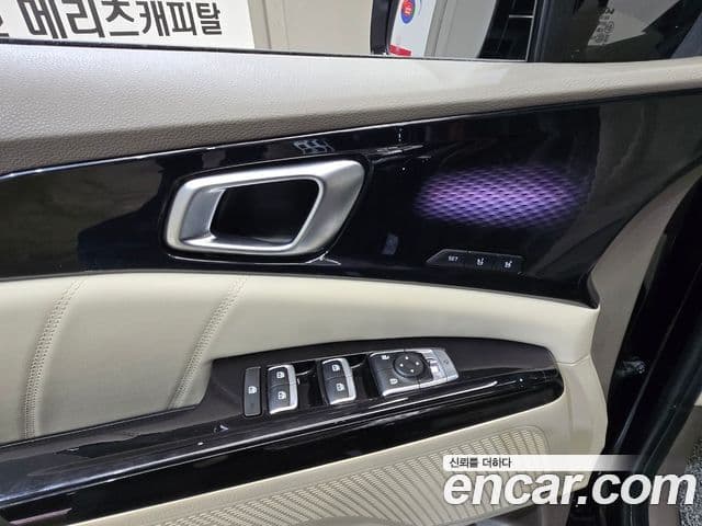 Kia Carnival 2022 — Şəkil 16/20