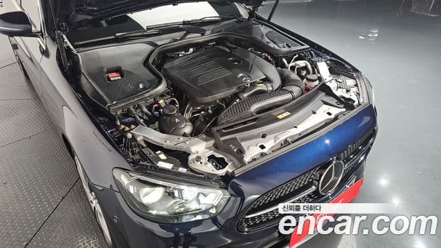 Mercedes-Benz E-Class 2020 — ფოტო 6/20