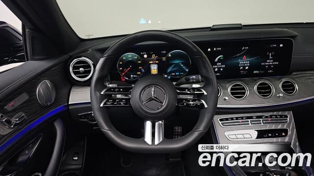 Mercedes-Benz E-Class 2020 — ფოტო 13/20