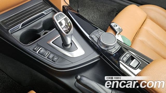 BMW 4 Series 2018 — Şəkil 9/20