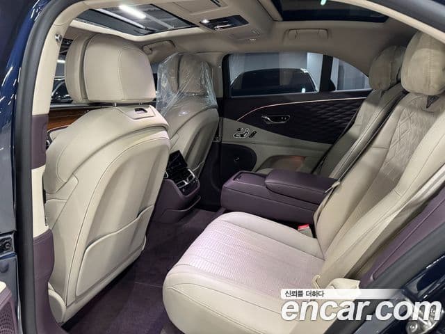 Bentley Flying Spur 2021 — Şəkil 13/20