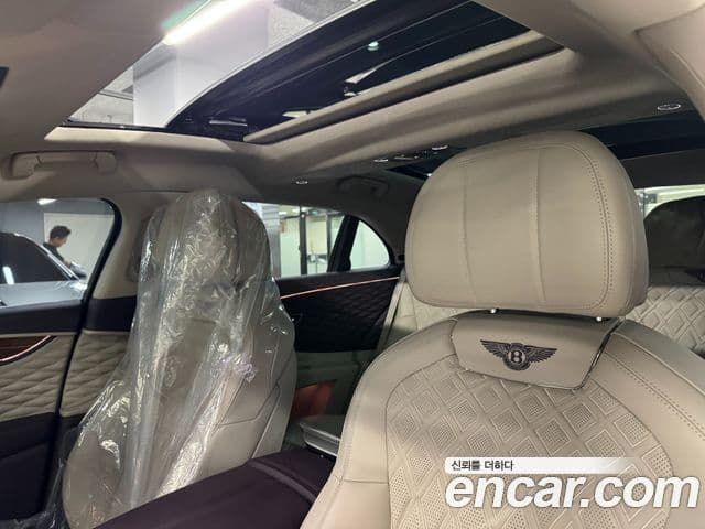 Bentley Flying Spur 2021 — Şəkil 15/20